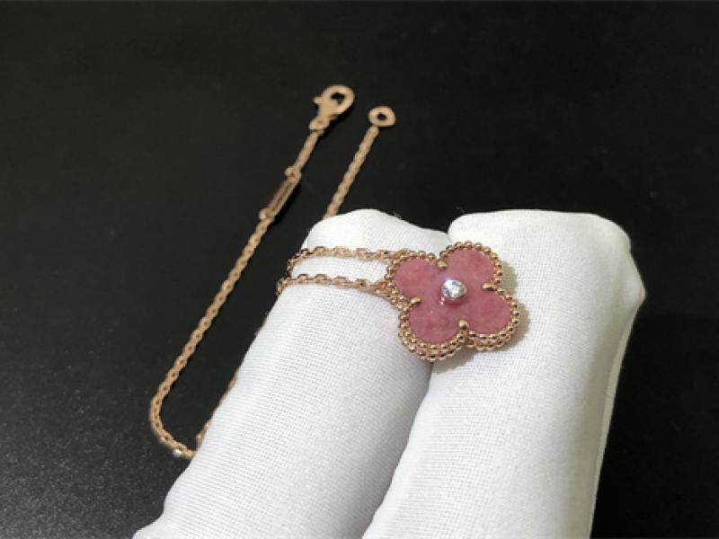 Custom Vintage Alhambra pendant-4