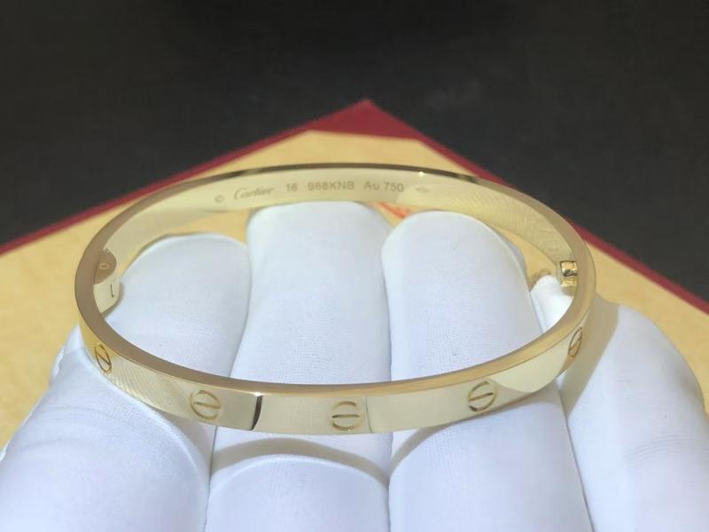 LOVE BRACELET, MEDIUM MODEL