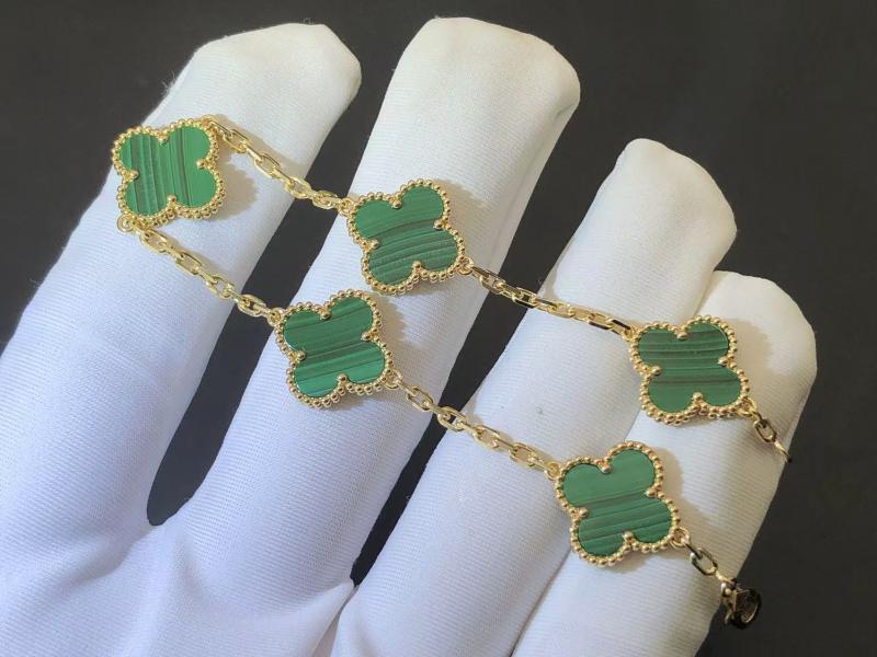  bracelet, 5 motifs 4